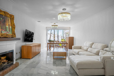 3 Bedroom Detached Villa in The Golden Mile - Image 2