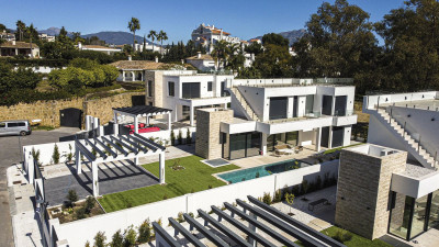 6 Bedroom Detached Villa in Atalaya - Image 5