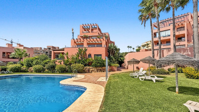 2 Bedroom Middle Floor Apartment in Mijas Costa - Image 1