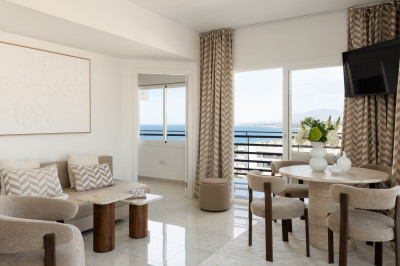 1 Bedroom Middle Floor Apartment in Marbella - Image 1