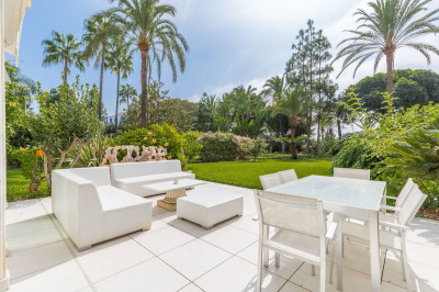 3 Bedroom Ground Floor Apartment in Puerto Banús - Image 2