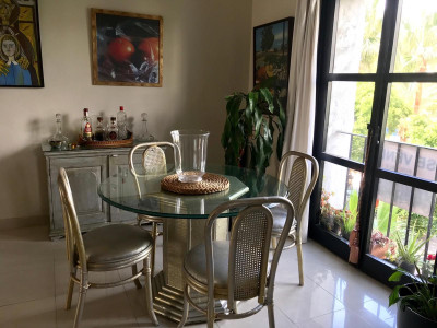 2 Bedroom Middle Floor Apartment in Puerto Banús - Image 4