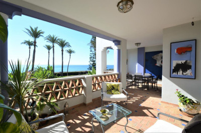 2 Bedroom Middle Floor Apartment in Casares Playa