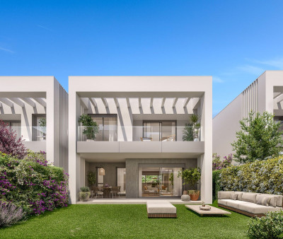 3 Bedroom Townhouse in Elviria - Image 2