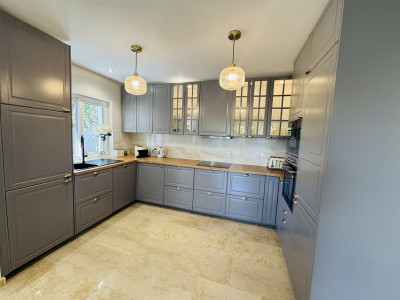 4 Bedroom Detached Villa in Elviria - Image 5