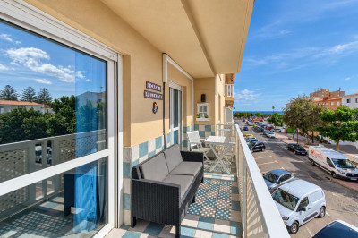 2 Bedroom Middle Floor Apartment in San Luis de Sabinillas - Image 1