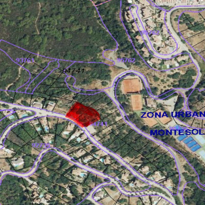 Residential Plot in Estepona - Image 3
