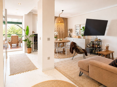 2 Bedroom Top Floor Apartment in Nueva Andalucía - Image 3