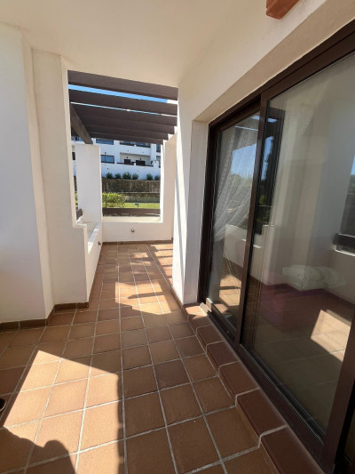 2100 Bedroom Middle Floor Apartment in La Alcaidesa - Image 4