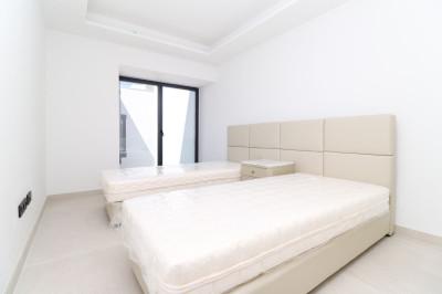3 Bedroom Townhouse in Estepona - Image 5