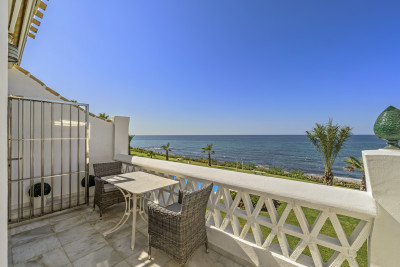 2 Bedroom Penthouse in Calahonda - Image 2