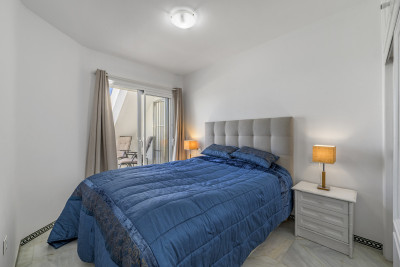 2 Bedroom Penthouse in Calahonda - Image 5