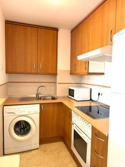 1 Bedroom Middle Floor Apartment in Casares Playa - Image 4