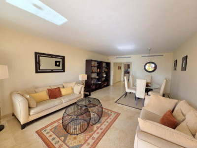 3 Bedroom Ground Floor Apartment in La Duquesa - Image 3