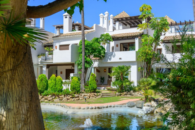 3 Bedroom Townhouse in El Paraiso - Image 2