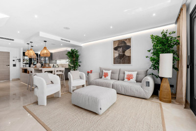 3 Bedroom Townhouse in El Paraiso - Image 5