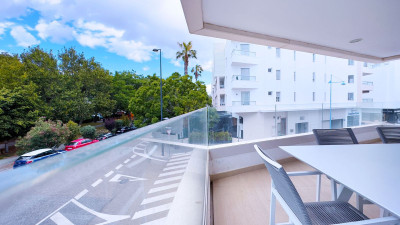 3 Bedroom Middle Floor Apartment in Marbella - Image 2