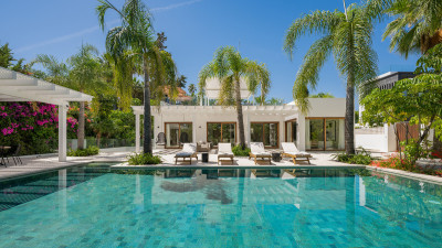 4 Bedroom Detached Villa in Nueva Andalucía - Image 4