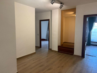 3 Bedroom Middle Floor Apartment in Marbella - Image 2