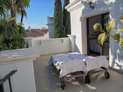 3 Bedroom Townhouse in El Paraiso - Image 5