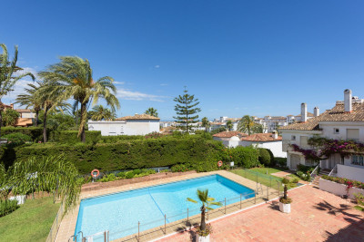 3 Bedroom Townhouse in Nueva Andalucía - Image 2