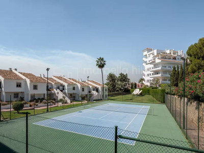 2 Bedroom Ground Floor Apartment in Nueva Andalucía - Image 5