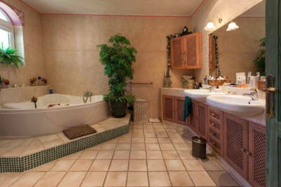 6 Bedroom Detached Villa in Cerros del Aguila - Image 5