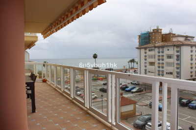 3 Bedroom Middle Floor Apartment in Manilva