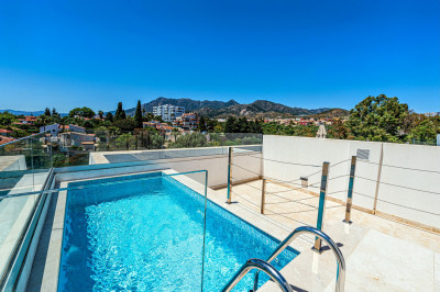 4 Bedroom Townhouse in Río Real - Image 1