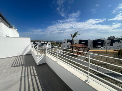 3 Bedroom Middle Floor Apartment in Valle Romano - Image 2
