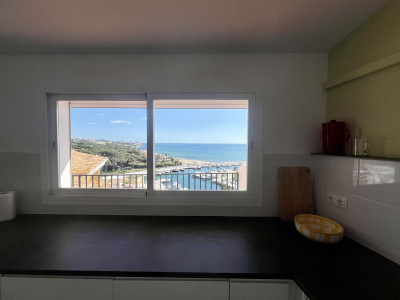 3 Bedroom Middle Floor Apartment in Puerto de Cabopino - Image 4