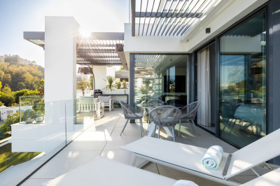 2 Bedroom Middle Floor Apartment in La Quinta