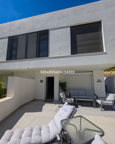 3 Bedroom Semi-Detached House in Riviera del Sol - Image 4