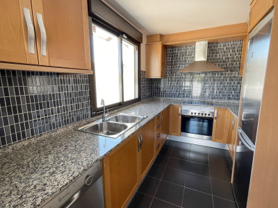 3 Bedroom Middle Floor Apartment in New Golden Mile - Image 5