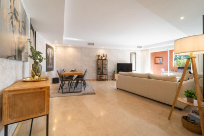 3 Bedroom Ground Floor Apartment in The Golden Mile - Image 2
