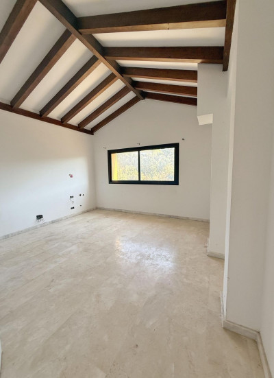 5 Bedroom Detached Villa in Elviria - Image 5
