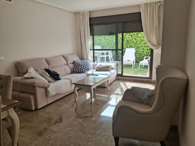 2 Bedroom Ground Floor Apartment in Selwo - Image 5