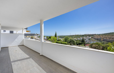 2 Bedroom Ground Floor Apartment in Estepona