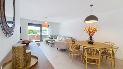 3 Bedroom Middle Floor Apartment in Casares - Image 5