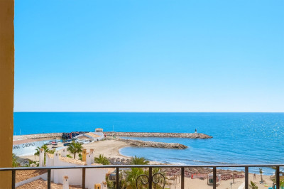 1 Bedroom Middle Floor Apartment in Puerto de Cabopino
