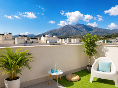 3 Bedroom Penthouse in Estepona - Image 3