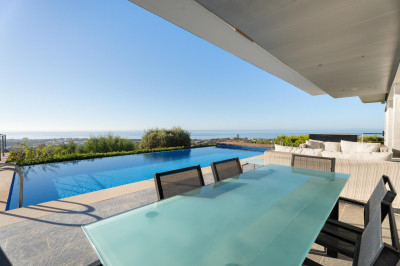 5 Bedroom Detached Villa in Altos de los Monteros
