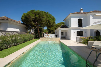 6 Bedroom Detached Villa in Marbesa - Image 1