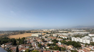 1 Bedroom Middle Floor Apartment in Nueva Andalucía - Image 2