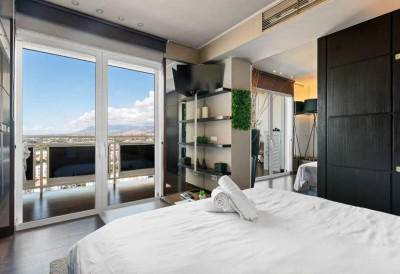 1 Bedroom Middle Floor Apartment in Nueva Andalucía - Image 5