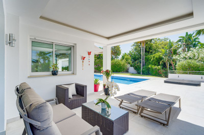 4 Bedroom Detached Villa in El Rosario - Image 4
