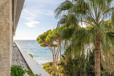 2 Bedroom Middle Floor Apartment in Marbella - Image 5