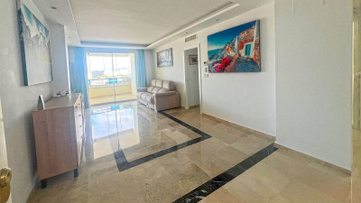 3 Bedroom Middle Floor Apartment in Marbella - Image 5