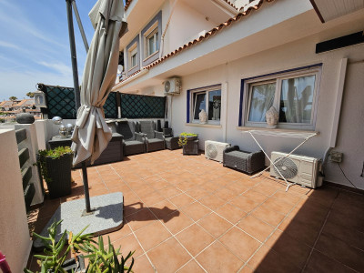 2 Bedroom Ground Floor Apartment in Manilva - Image 1