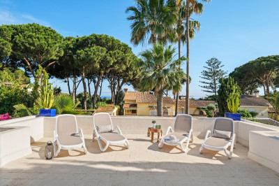 4 Bedroom Detached Villa in Marbella - Image 5